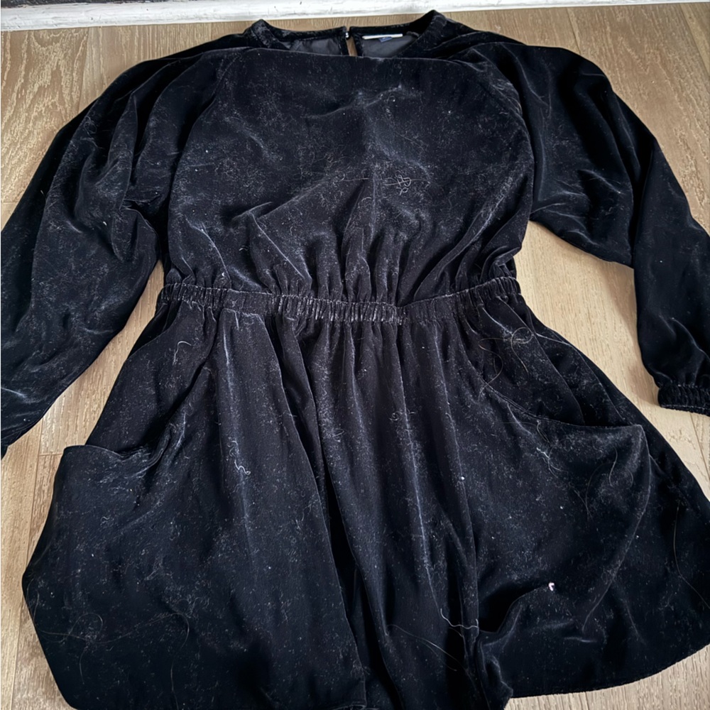 Universal Thread Black Dress